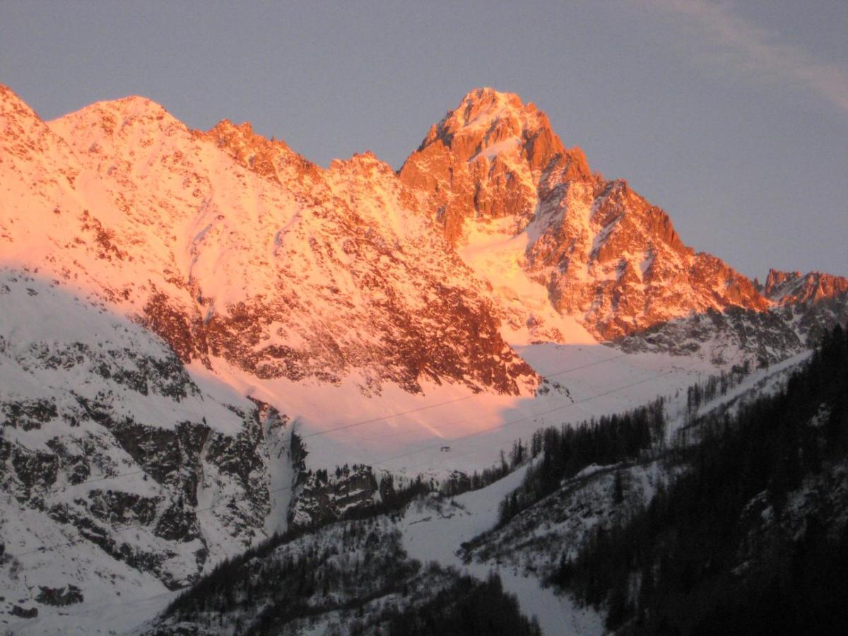 Chalets Pyrene Mont-Blanc Chamonix Mont Blanc Exterior foto